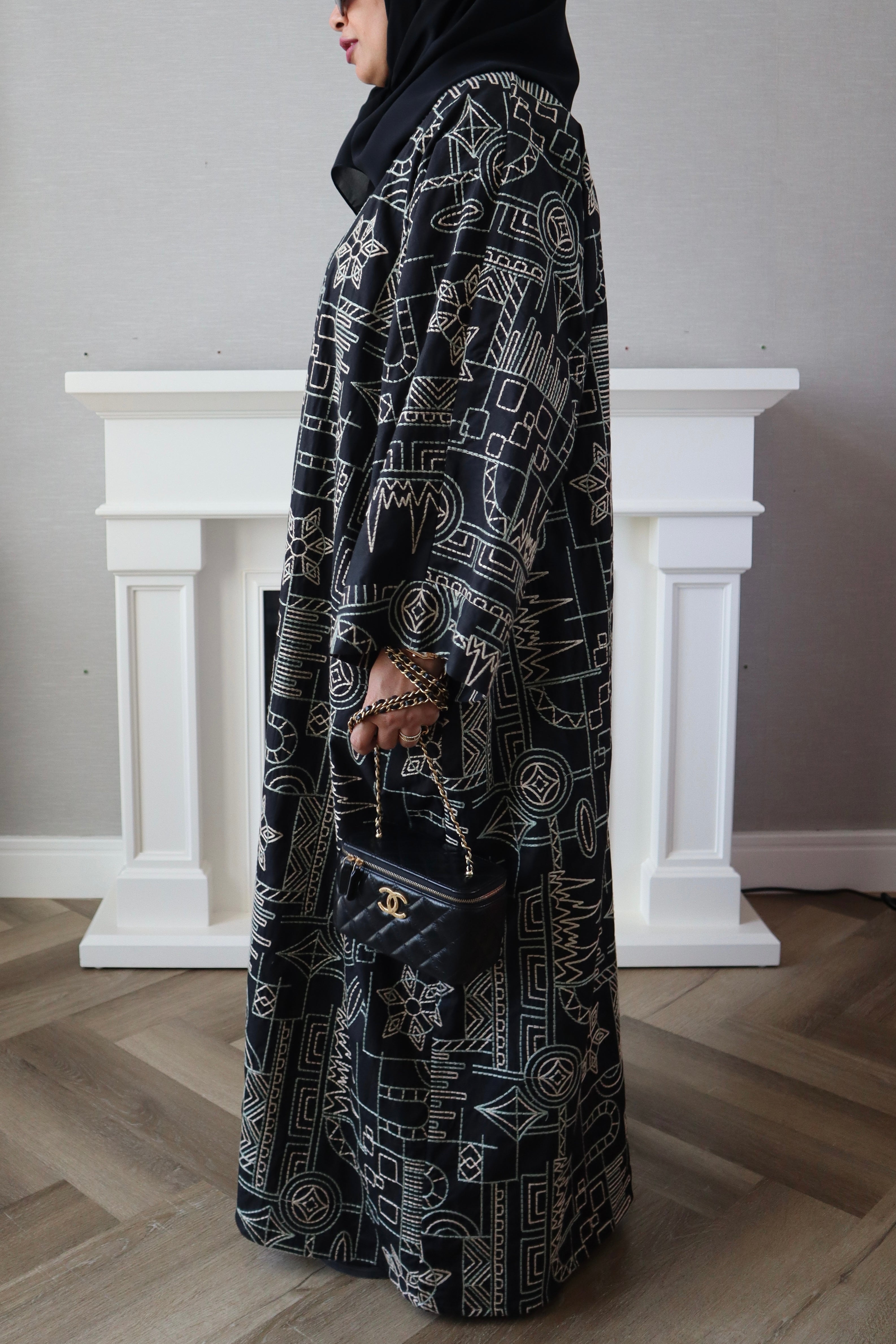 Customized Riyadh Abaya - Black