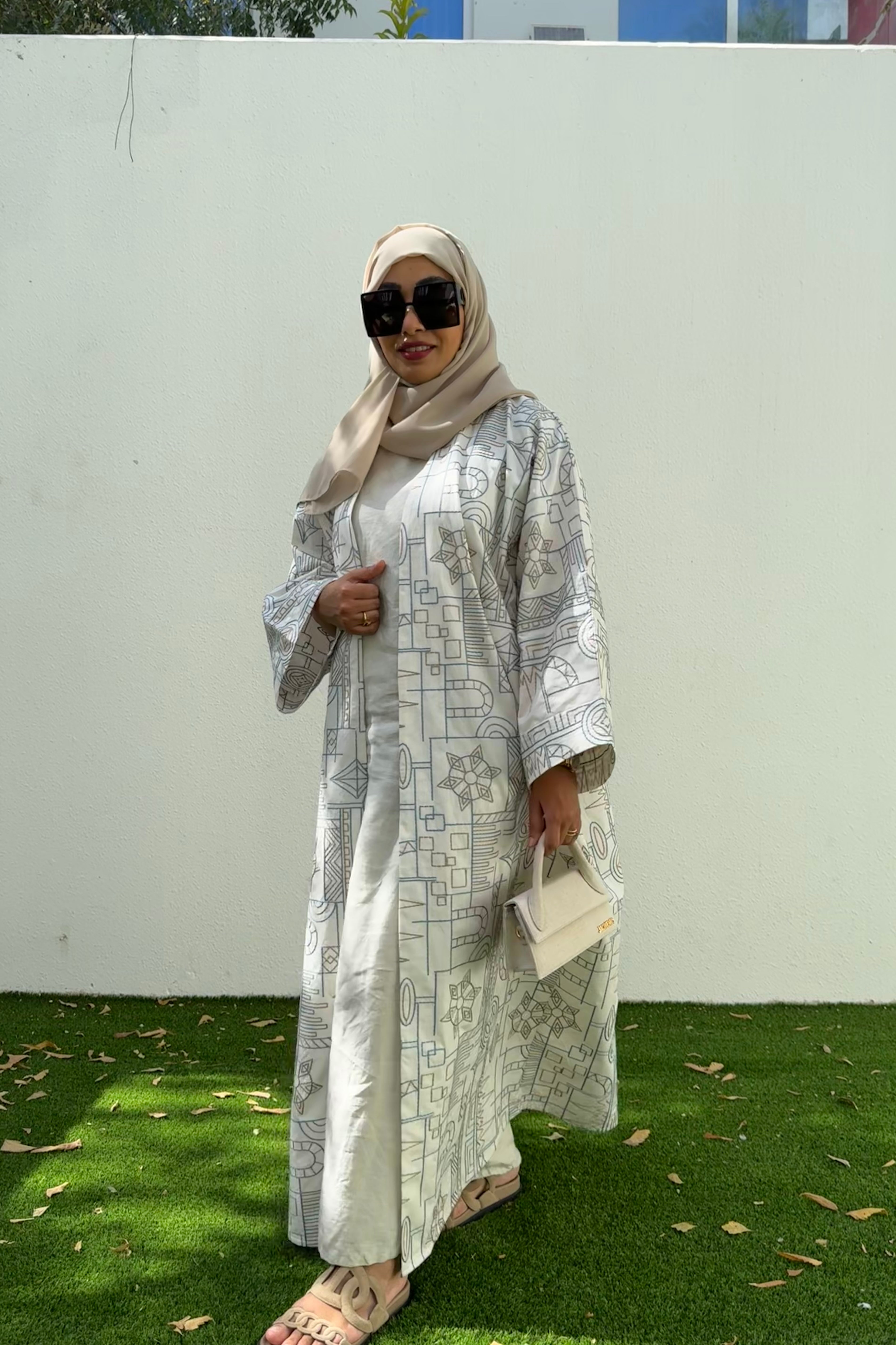Customized Riyadh Abaya - Ivory