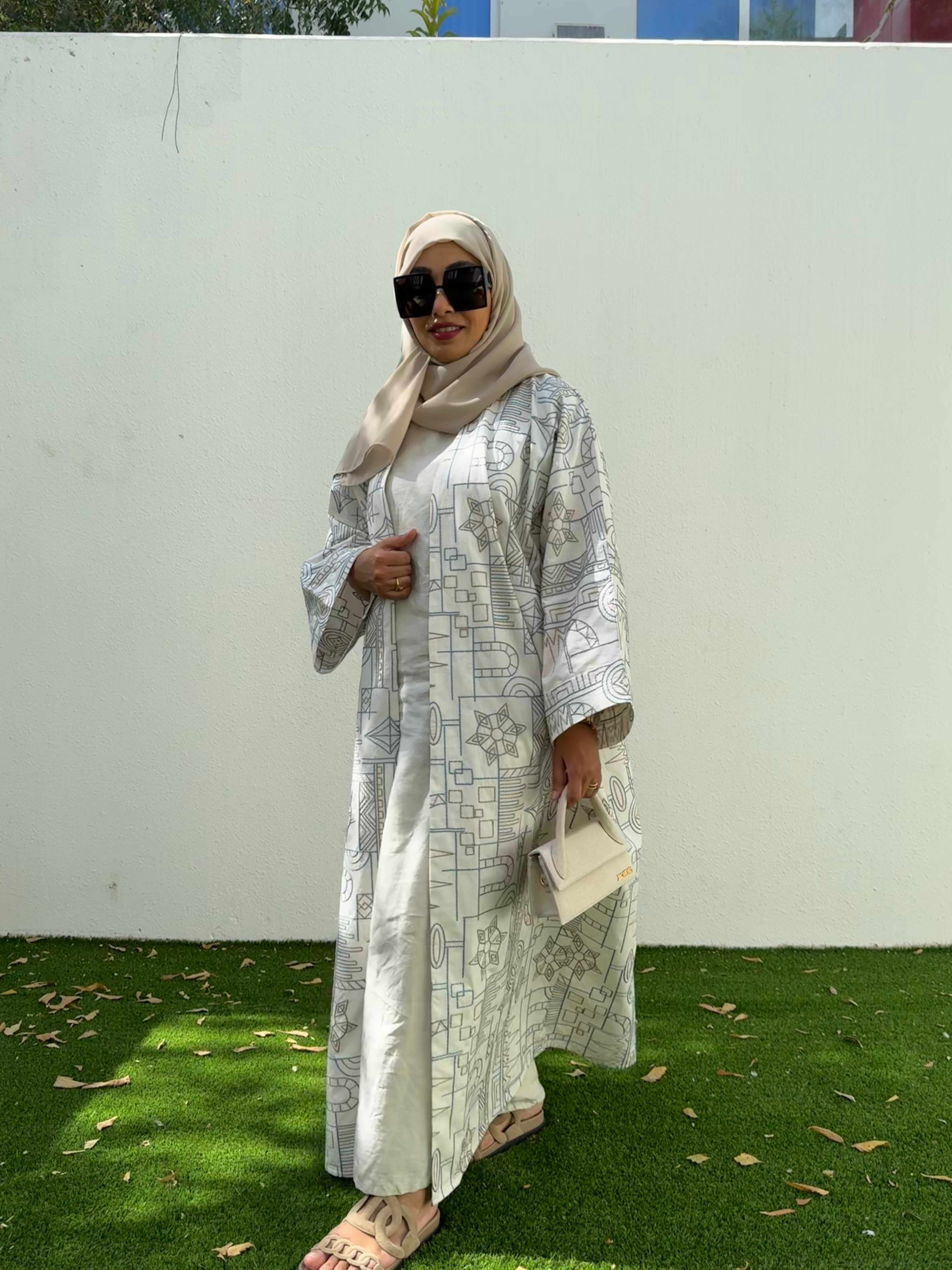 Customized Riyadh Abaya - Ivory