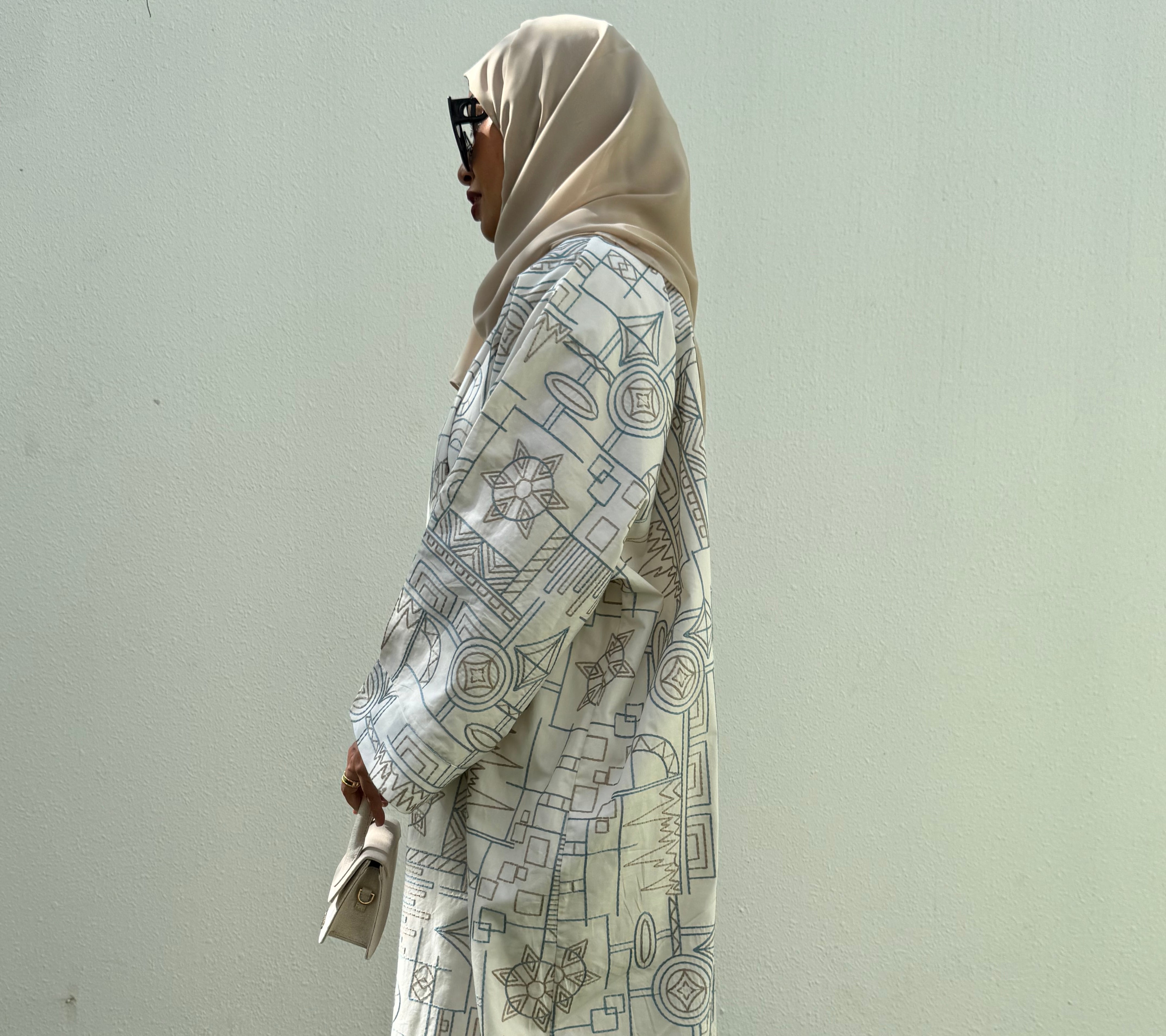 Customized Riyadh Abaya - Ivory