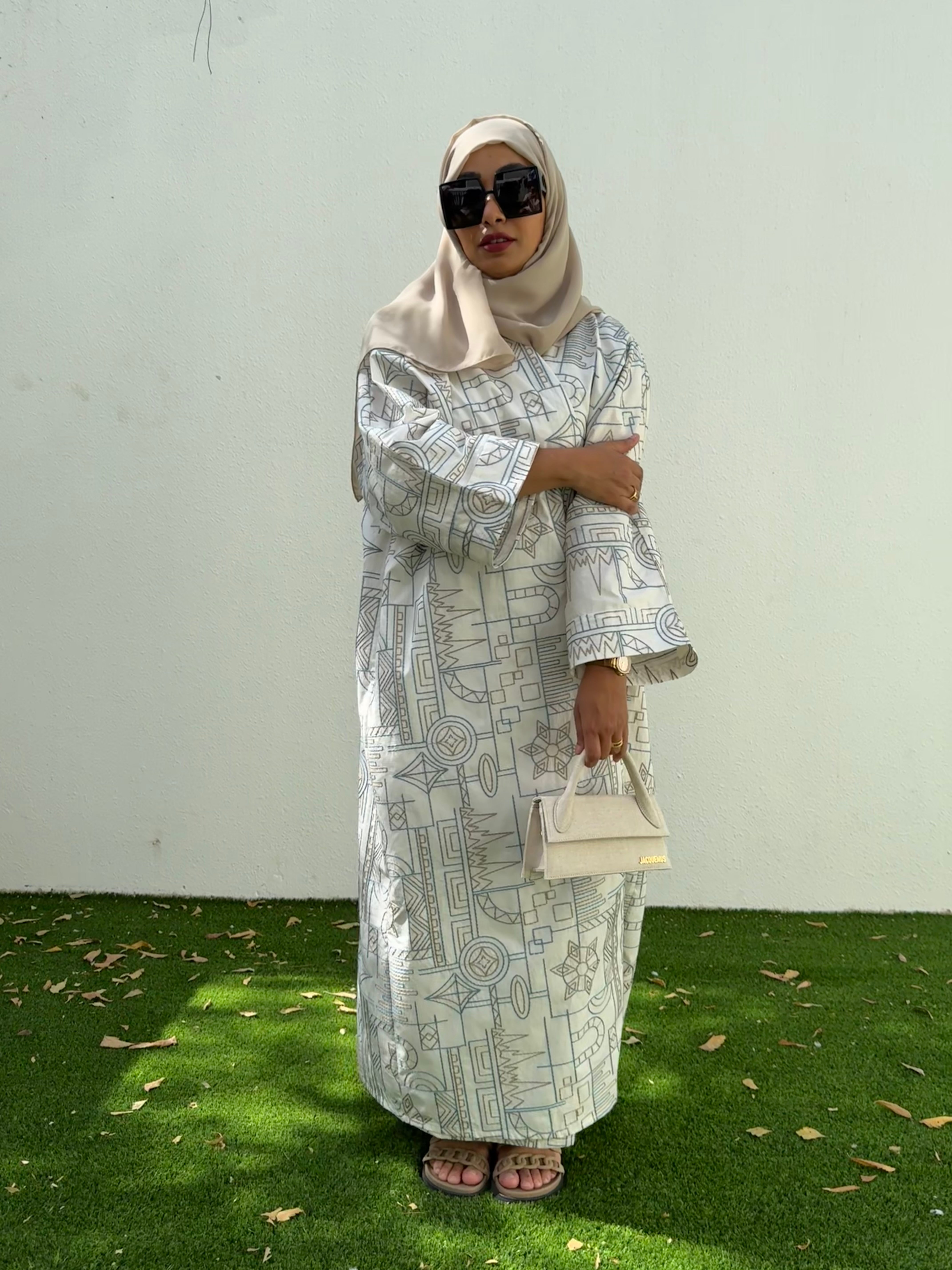 Customized Riyadh Abaya - Ivory