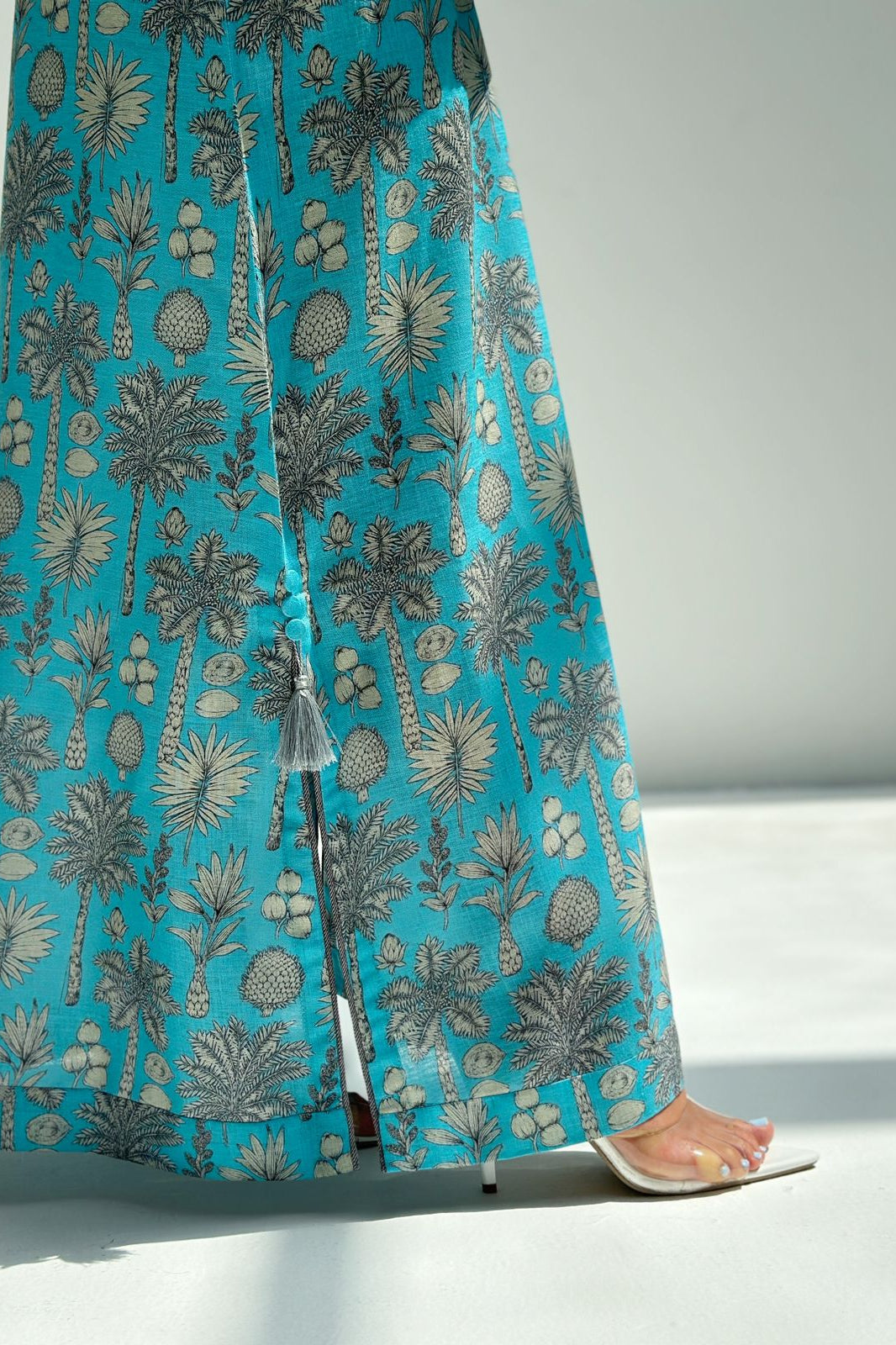 L76 Bluepalm Jalabiya