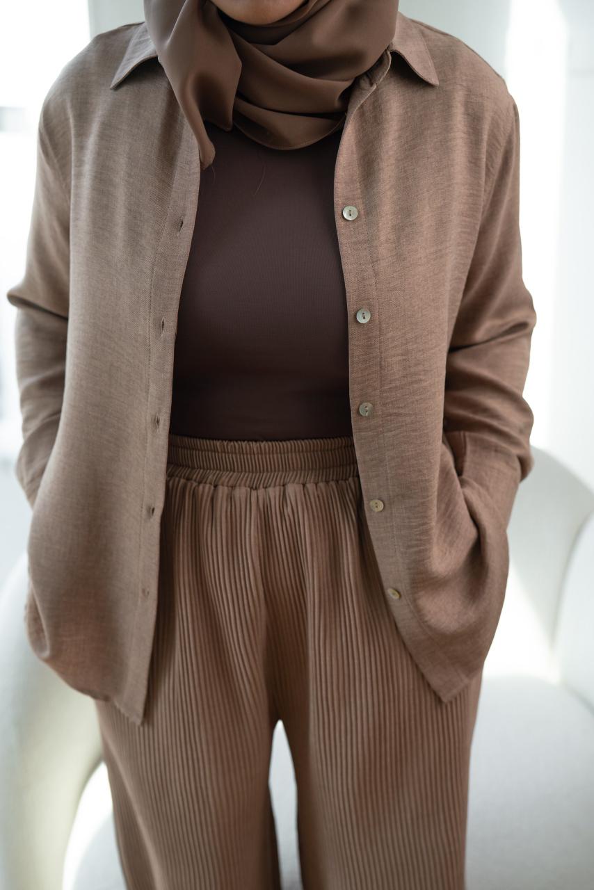 Wide Legs Pleats Pants - Brown