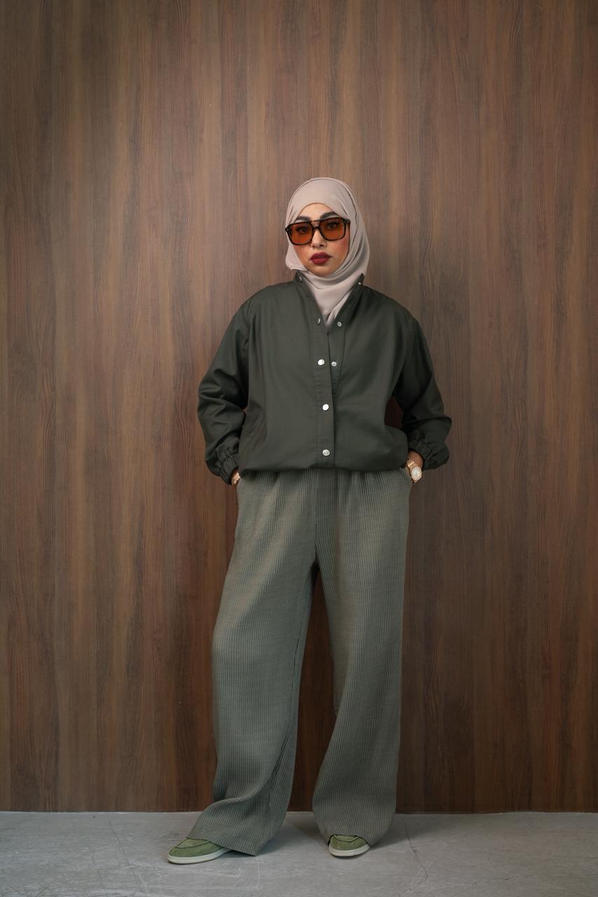 Wide Legs Pleats Pants - Green