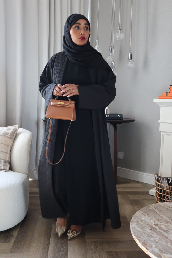 Waves Abaya With Scarf - Black